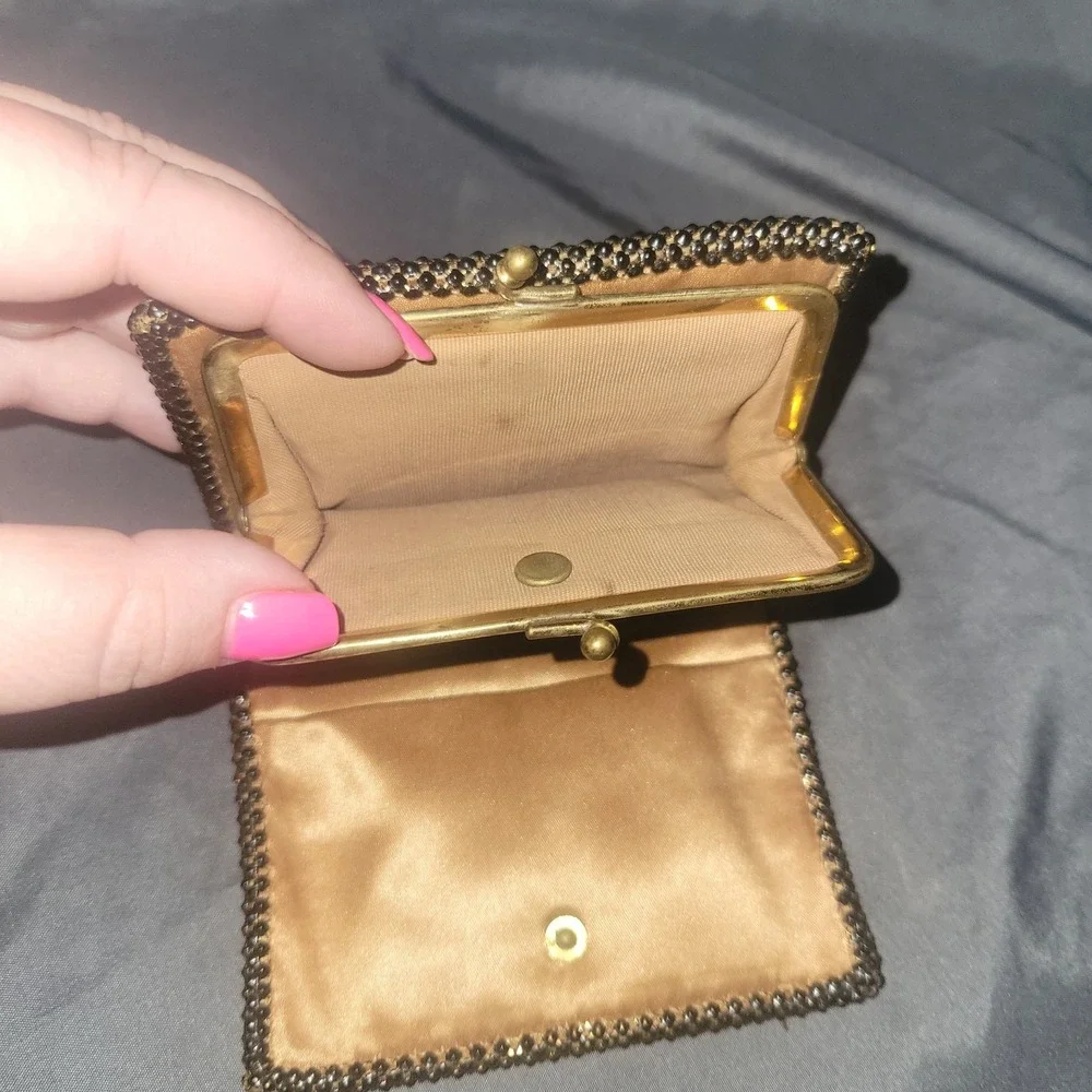 Vintage Whiting And Davis Black Gold Mesh Wallet Kiss Lock Snap Coin Purse